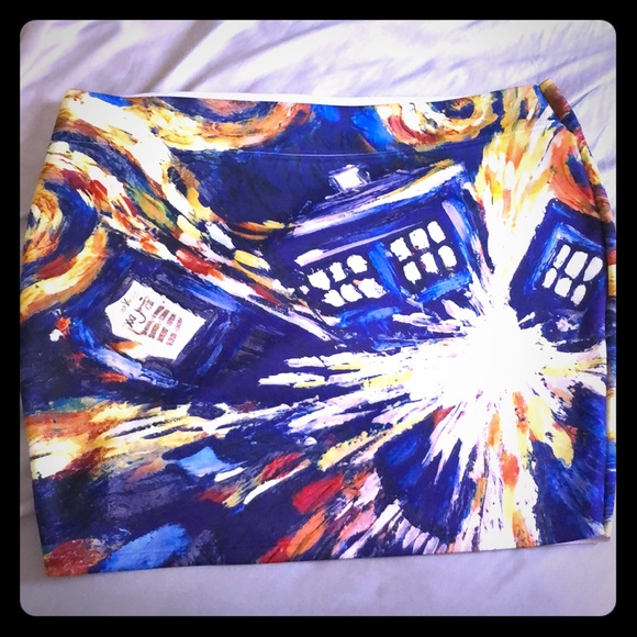 Hot Topic Dresses & Skirts - Doctor Who Tardis Mini Skirt Hot Topic 2X Van Gogh